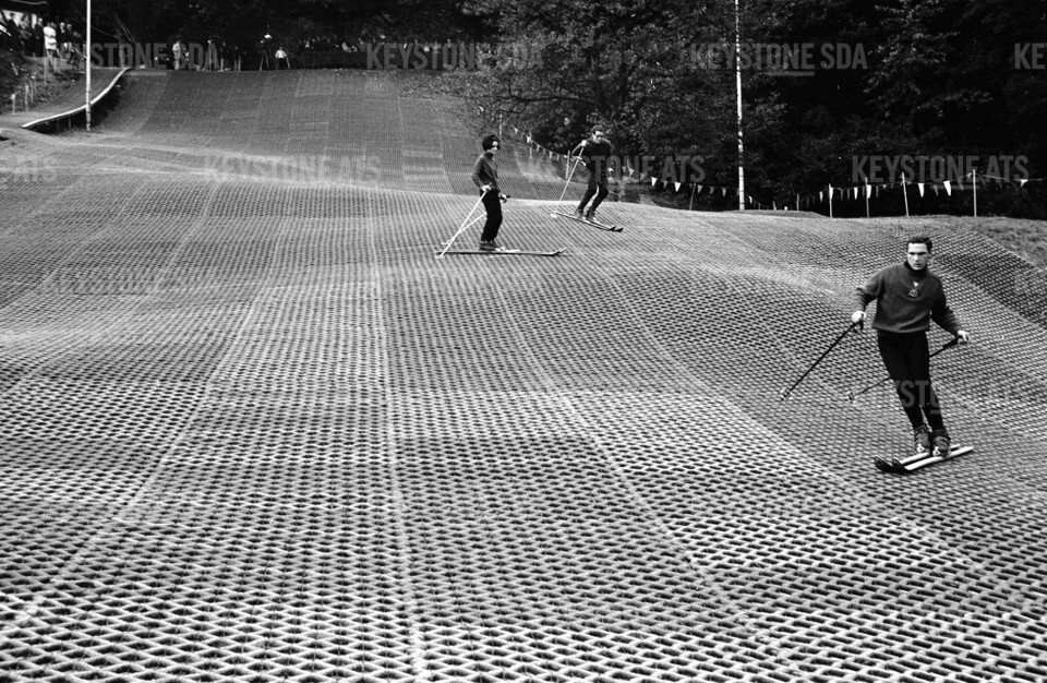 SCHWEIZ ZUERICH BUERSTENPISTE 1966